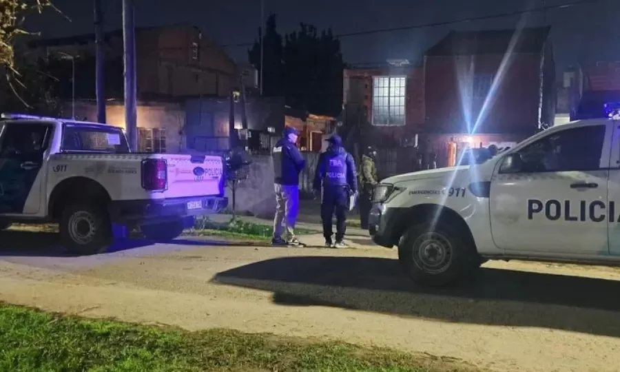 Polic&iacute;a detenido por vender datos a ladrones