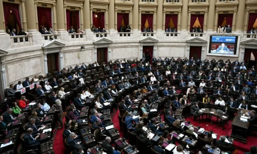 La oposici&oacute;n presiona para tratar Ficha Limpia por fuera de la reforma electoral